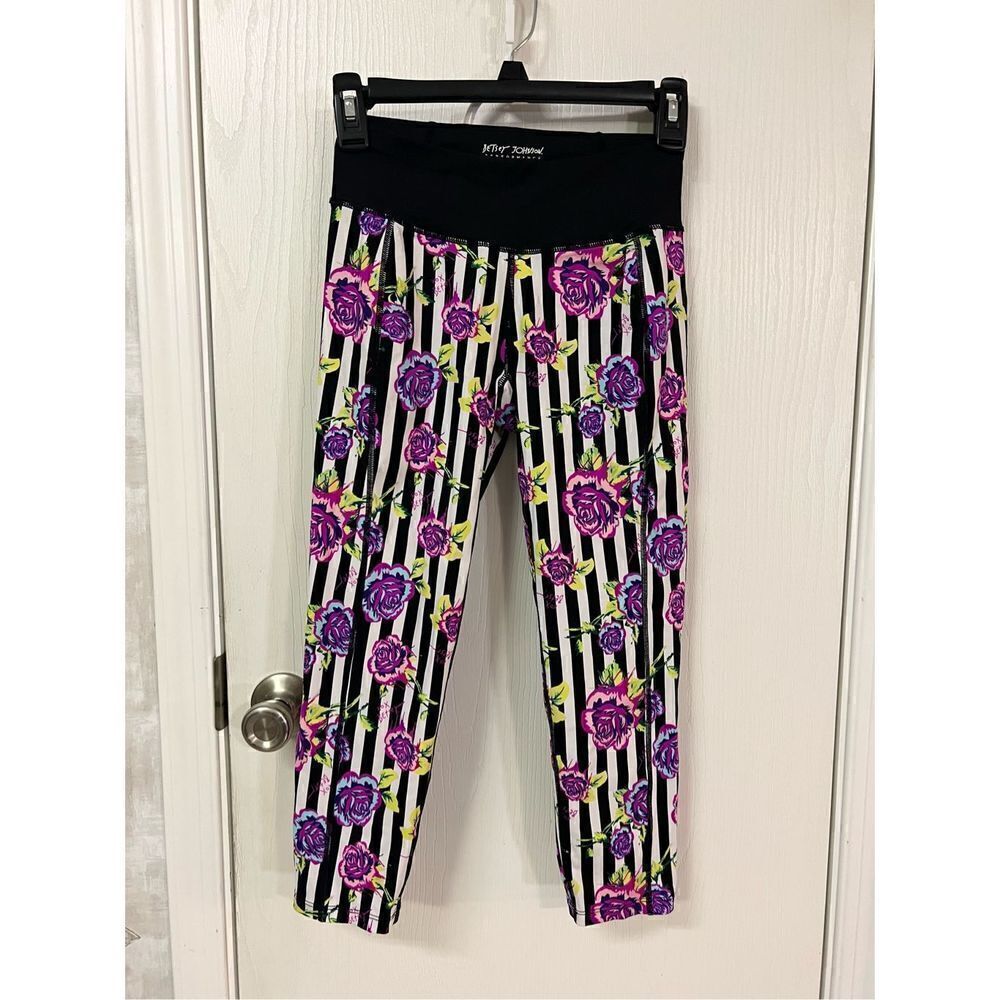 Betsy Johnson Performance Leggings